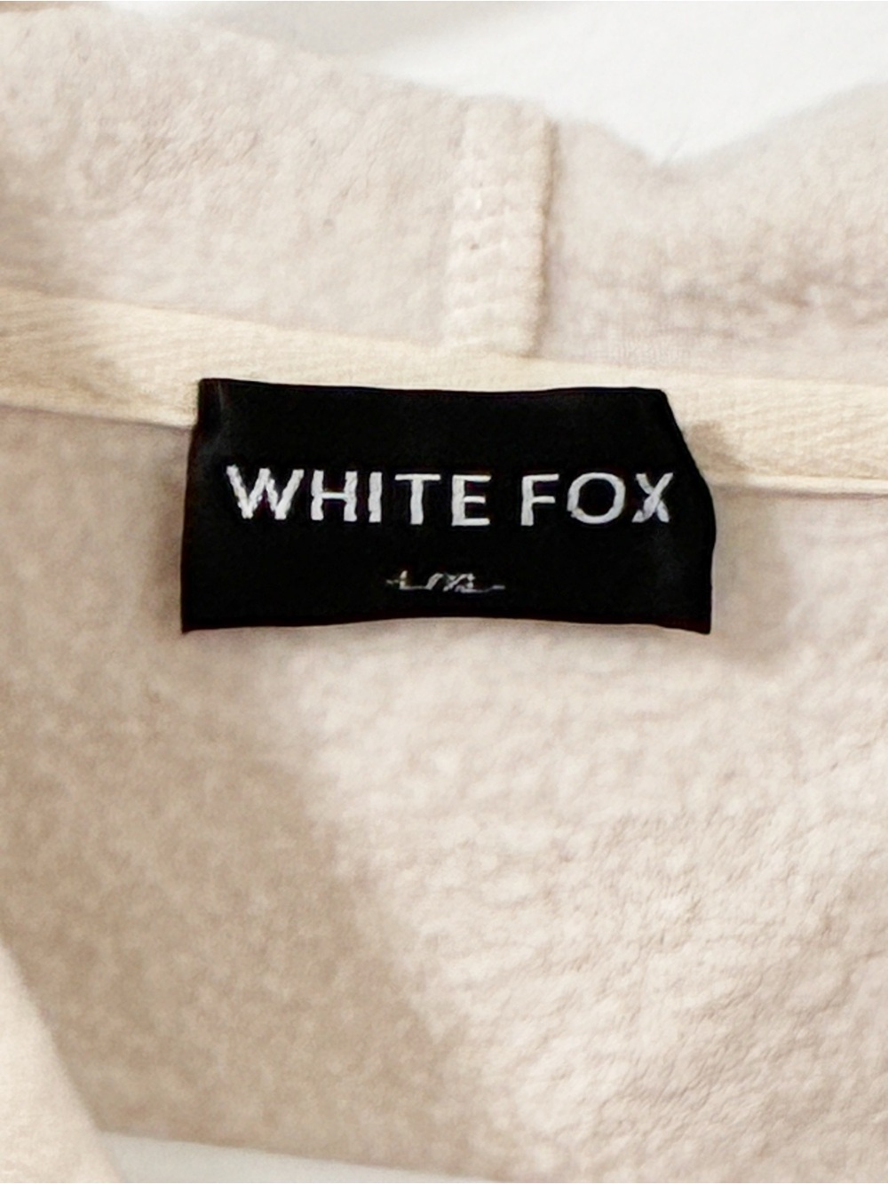 White Fox Boutique Offstage Hoodie Pebble Grey Cream Sweatshirt Size Large/XL - Picture 3 of 5